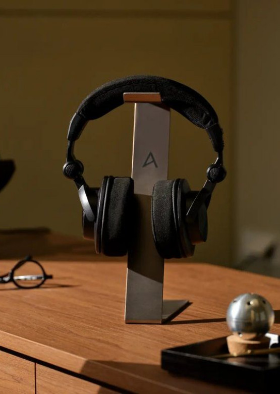 Astell&Kern prezentuje dwa nowe modele słuchawek - LUNA i VIRTUOSO