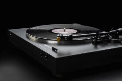 Nowość DUAL - gramofon automatyczny CS 329