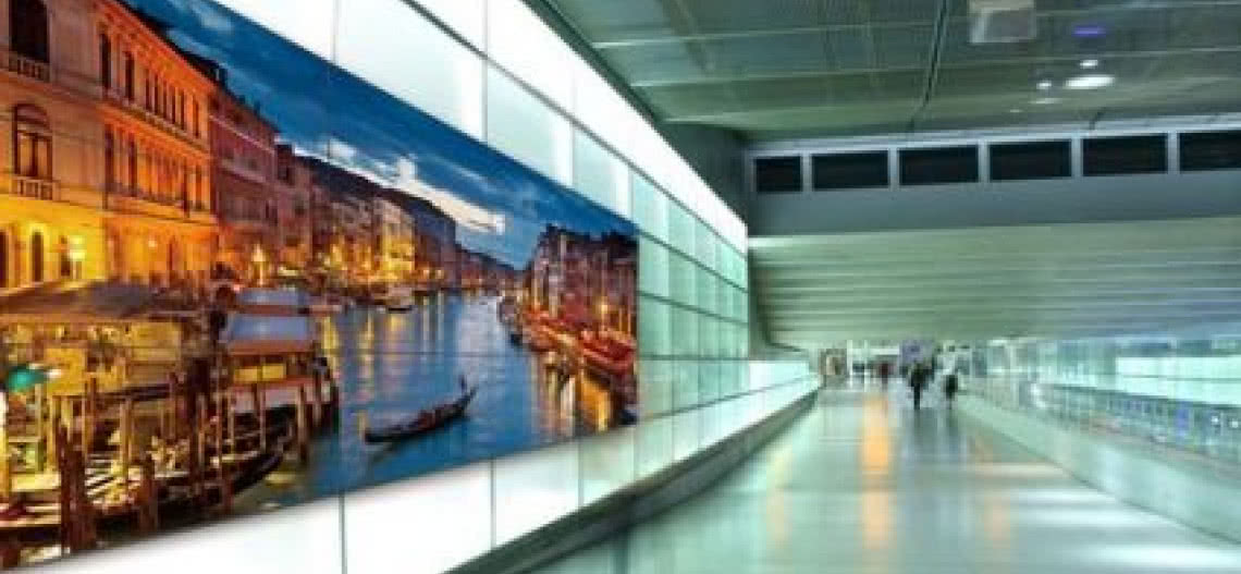 Monitor Panasonic LCD TH-55LFV5