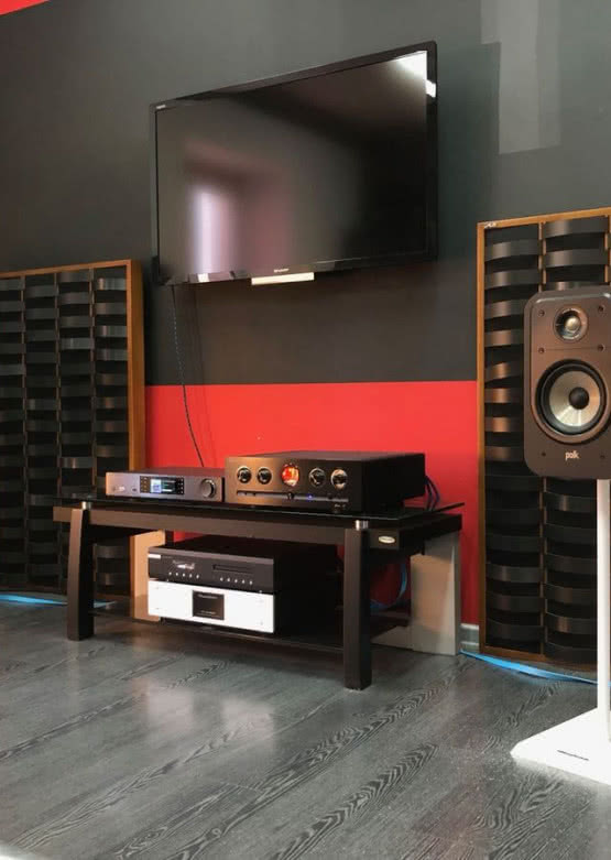 Najnowsza seria kolumn Polk Audio Signature E w salonie Q21