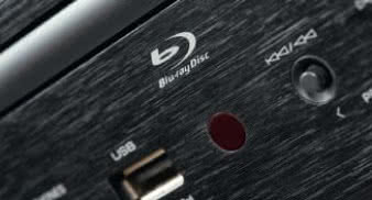 Blu-ray w tak małym systemiku nie jest przerostem
formy na treścią - raczej przerostem treści nad
formą...