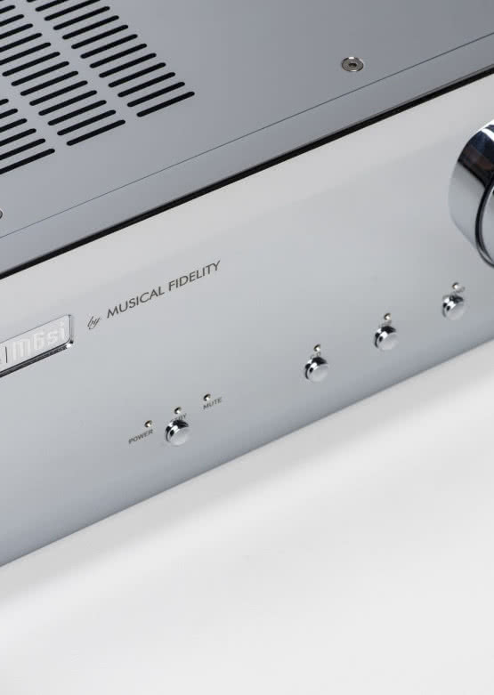 Musical Fidelity M6si i M6scd w wykończeniu CHROME