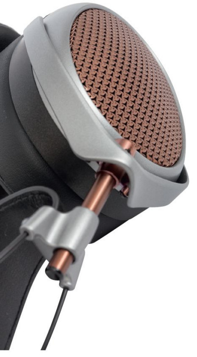 Połączenie elementów srebrnych, czarnych i miedzianych nadaje Poetom ekskluzywny wygląd.