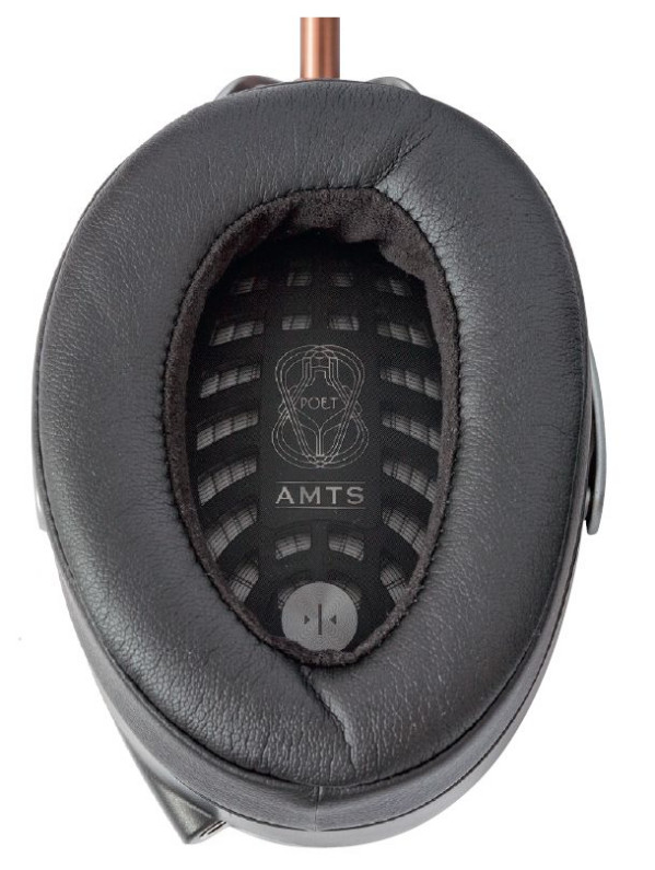 Oryginalny przetwornik planarny składa się z dwóch sekcji: górna część membrany odtwarza najniższe częstotliwości, dolna – średnie i wysokie.