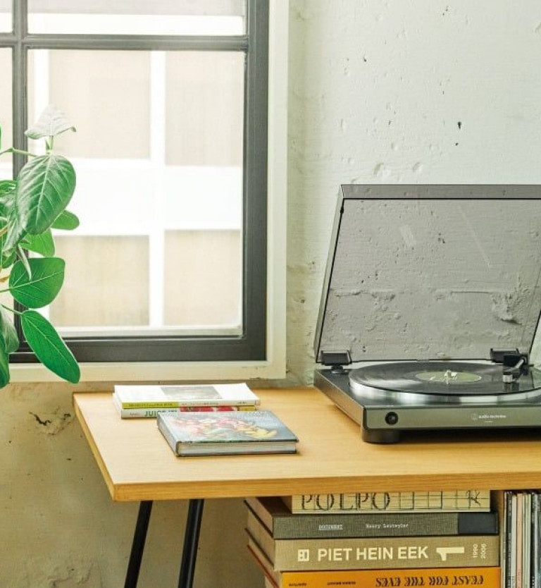 Jaki gramofon na początek? Dobre i sprawdzone modele w przedziale cenowym 1000–1500 zł