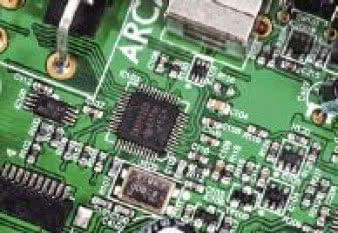 TAS1020B, programowalny odbiornik USB,
tutaj z softwarem przygotowanym przez
dCS-a. Bomba!