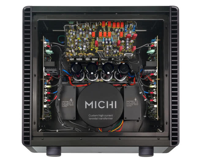Wzmacniacz zintegrowany Rotel Michi X3 Series 2 - wnętrze