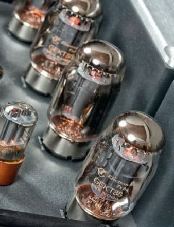 Lampy są z bardzo dobrej chińskiej fabryki Electron
Tube. GEKT88 - to repliki lamp General Electric.