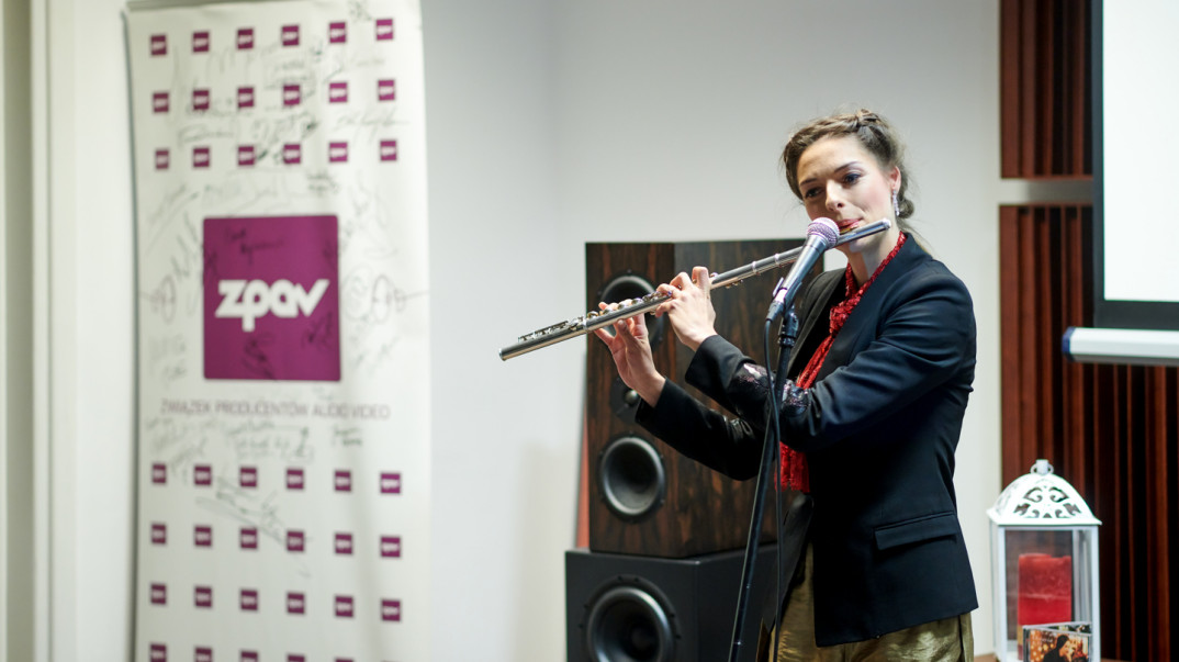 Świąteczne spotkanie z Octavią Kay w Studio U22 