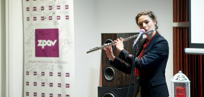 Świąteczne spotkanie z Octavią Kay w Studio U22 