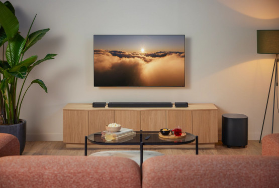 JBL Bar 800 MK II, czyli złap i idź. System soundbar z odłączanymi głośnikami