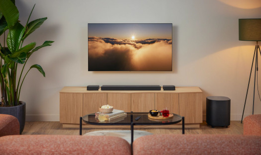 JBL Bar 800 MK II, czyli złap i idź. System soundbar z odłączanymi głośnikami