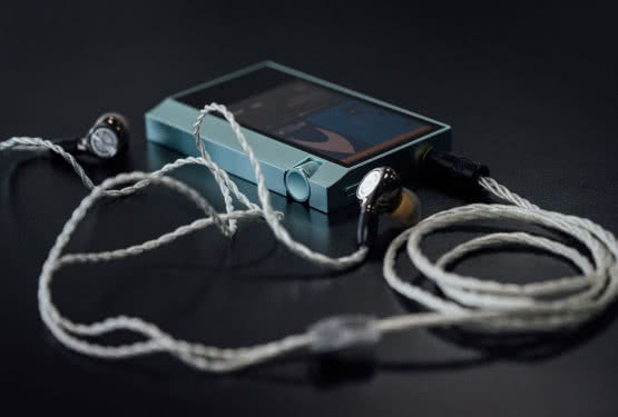 Astell&Kern AK70 + AK T8iE MKII