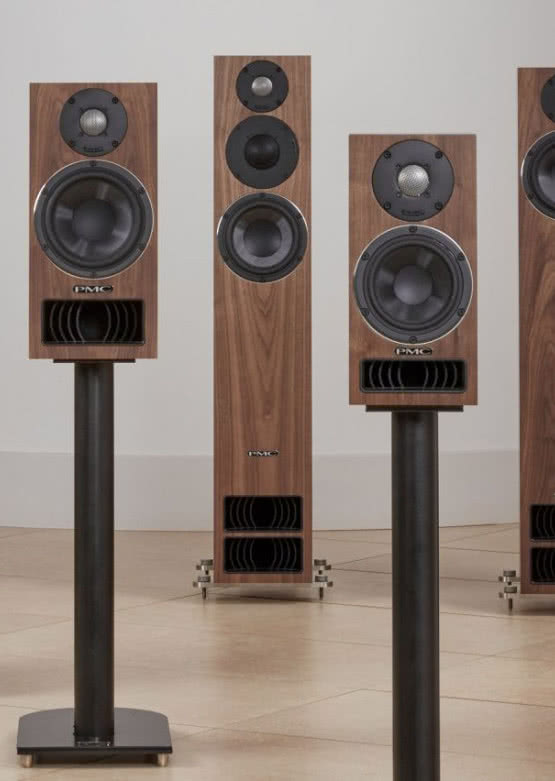 Nowa seria kolumn PMC Twenty5i w salonie Q21