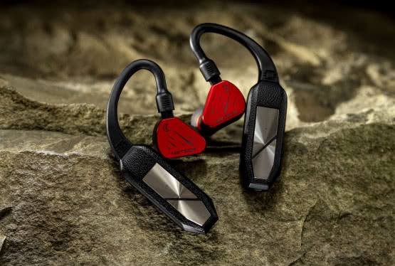  iFi Go pod - przenośny DAC/wzmacniacz słuchawkowy Bluetooth 