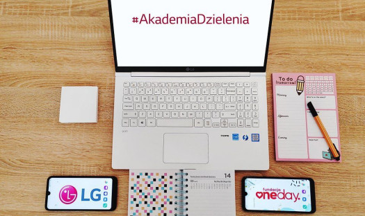 LG przekazuje laptopy oraz smartfony do Domów Dziecka