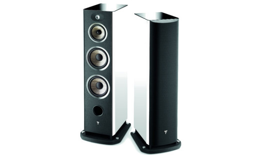 Salon Q21 z Pabianic oferuje kolumny Focal Aria w białym wykończeniu