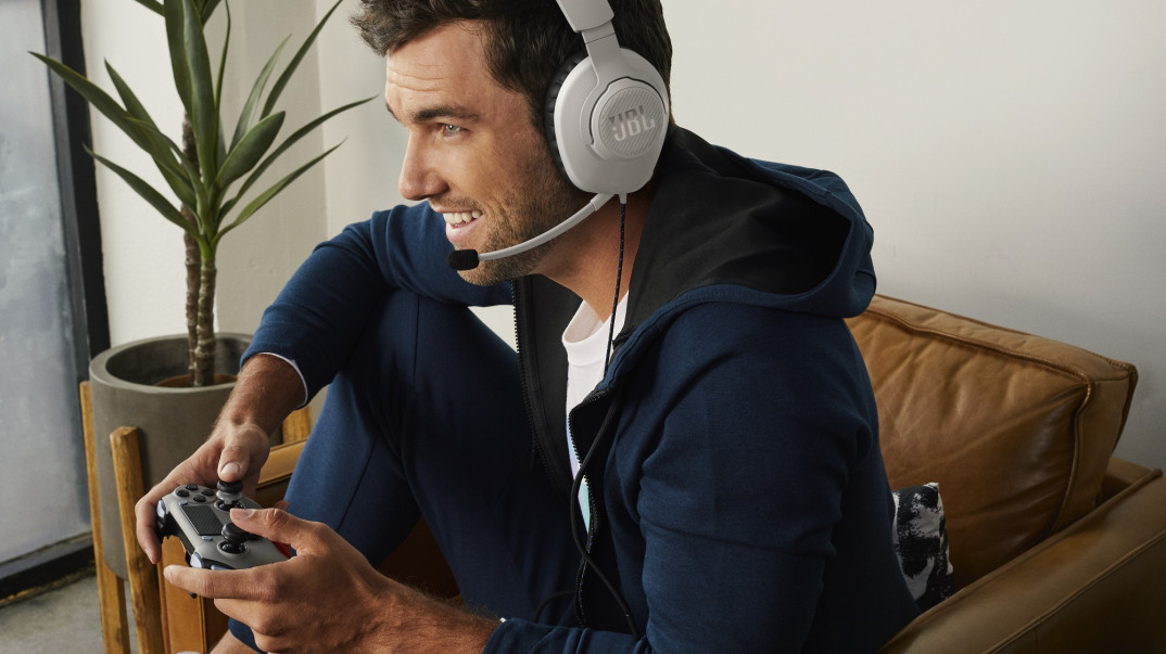 Zestawy słuchawkowe JBL Quantum 100P i 100X