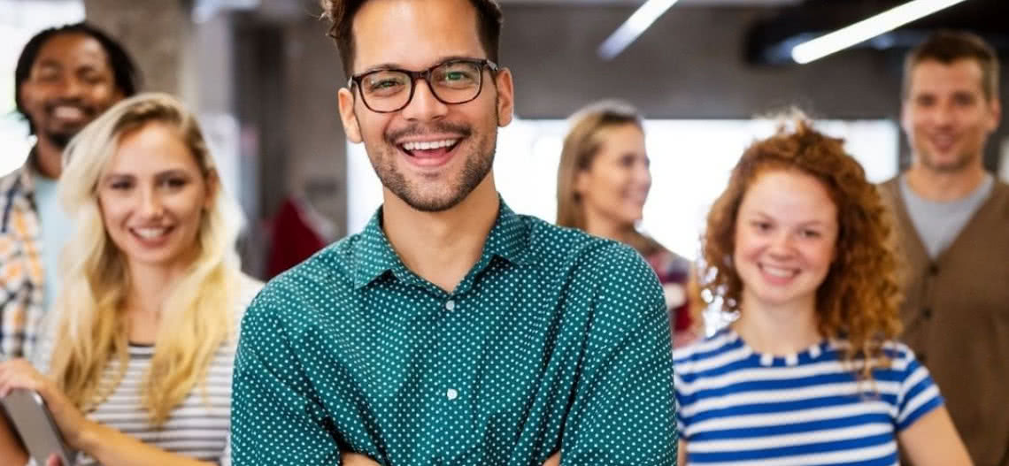 Salon Q21 z Pabianic poszukuje pracownika. Praca od zaraz