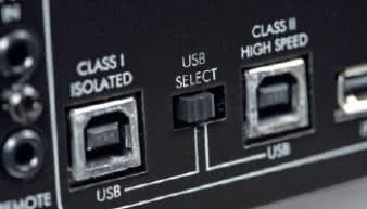 Dwa wejścia USB - jednym prześlemy sygnał do
24/96, a drugim do 24/192.