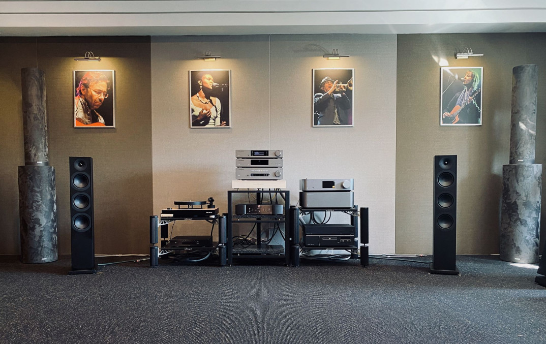 Q21 poleca: elektronika Cambridge Audio z serii CX i kolumny System Audio Saxo 60