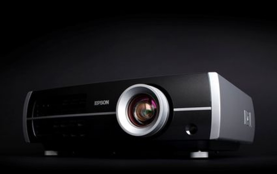 Nowy projektor Epson EH-TW5000