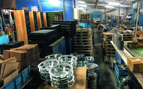 Na własne oczy. Odwiedziliśmy fabrykę Tonsilu we Wrześni