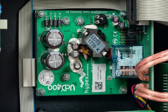 Końcówki mocy
to znany produkt
fi rmy Hypex,
moduły UcD400
zastosowano także
we wzmacniaczu
Rogue Audio
Pharaoh.