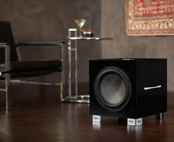 Regulacja fazy w subwooferach - płynna czy skokowa? 