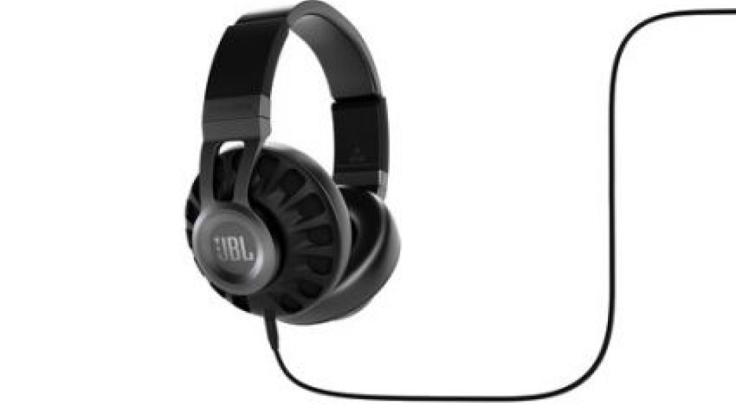 JBL Synchros S700