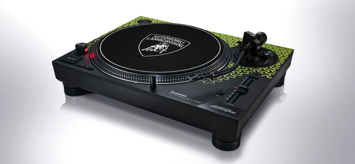 Technics i Automobili Lamborghini przedstawiają system gramofonowy z napędem bezpośrednim SL-1200M7B