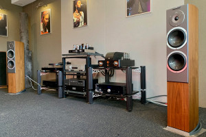 Odsłuchy kolumn Audiovector R3 Signature w salonie Q21