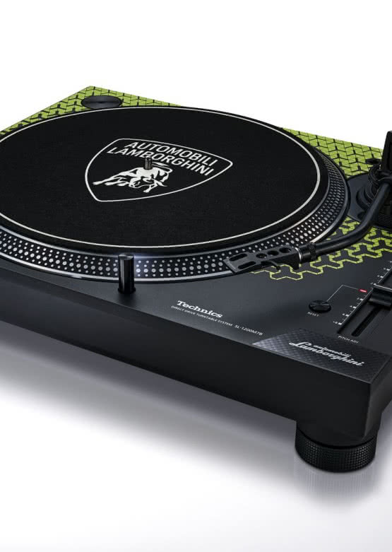 Technics i Automobili Lamborghini przedstawiają system gramofonowy z napędem bezpośrednim SL-1200M7B