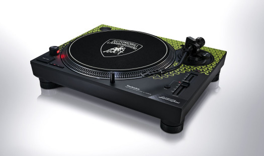 Technics i Automobili Lamborghini przedstawiają system gramofonowy z napędem bezpośrednim SL-1200M7B
