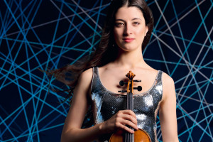 Maria Dueñas gra "Kaprysy" Paganiniego - jedne z najtrudniejszych dzieł napisanych na skrzypce