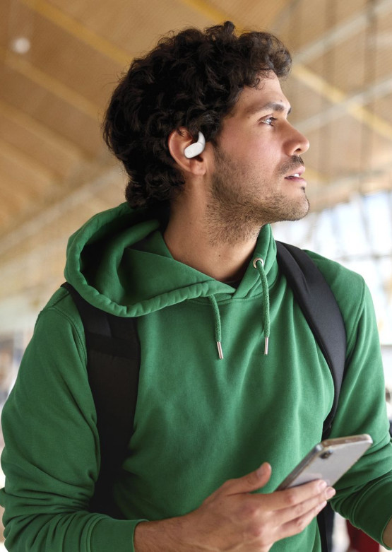 JBL Sense Lite - lekkie silikonowe słuchawki, którym niestraszny deszcz