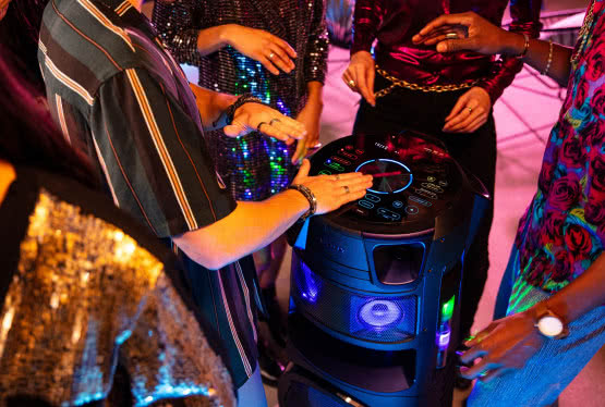 Imprezowe zestawy audio Sony MHC-V83D i MHC-V73D