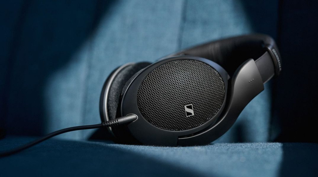HD 550