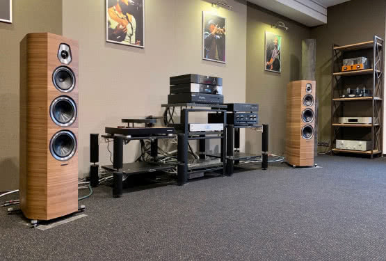 Odsłuchy kolumn Sonus faber Sonetto w salonie Q21