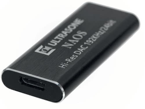 Pojedyncze wejście USB przyjmuje sygnały PCM 24 bit/192 kHz.