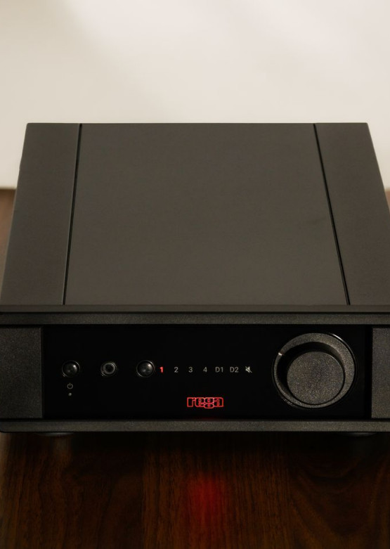 Kultowy wzmacniacz Regi - Brio MK7 - w nowej odsłonie