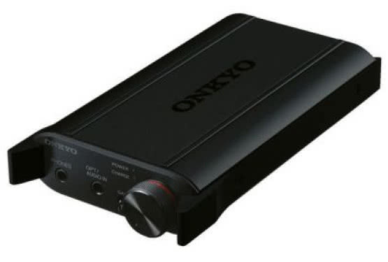 Odsłuchy przetwornika ze wzmacniaczem słuchawkowym ONKYO DAC-HA200 w salonie Q21