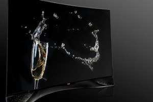 TV LG zdobiony kryształami Swarovskiego