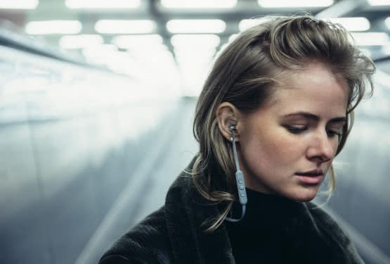 Bezprzewodowe słuchawki Jays a-Six