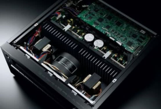 Festiwal amplitunerów wielokanałowych w salonie Q21