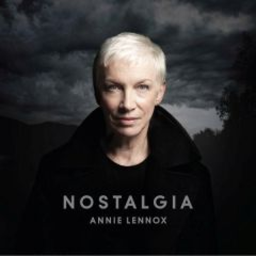 "Nostalgia" - Annie Lennox nagrywa przeboje lat 30. i 40.