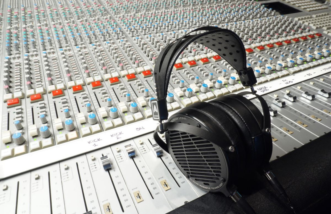 Słuchawki planarne Audeze LCD-MX4