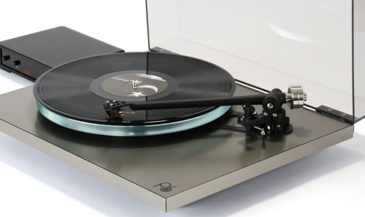 Debiutuje nowy gramofon Regi - 6 RS Edition. Wiele usprawnień i najbardziej zaawansowana wkładka