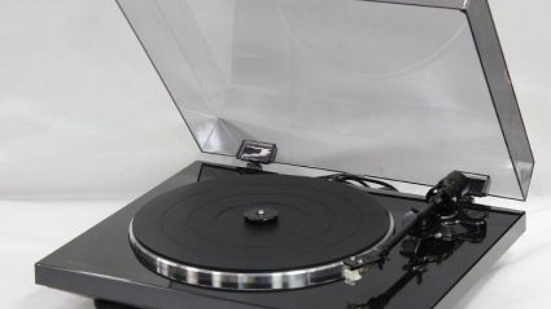 Gramofon Denon DP-300F w specjalnej cenie w salonie Q21