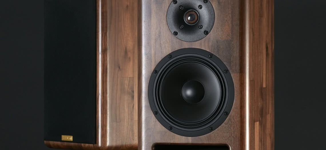 Monitory Xavian Ambra